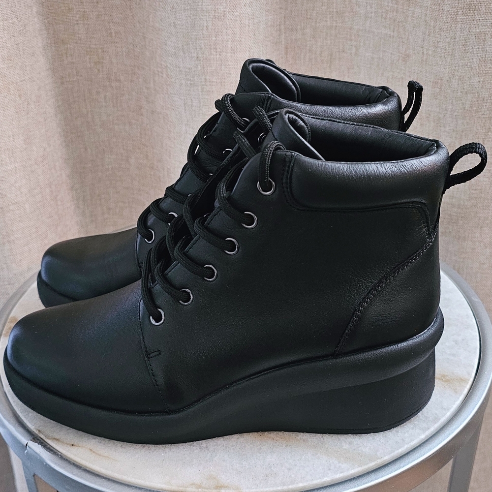 Abeo Black Ankle Boots
